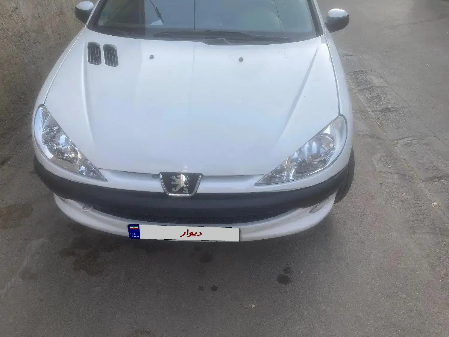 پژو ۲۰۶ صندوق دار v8 - 1392