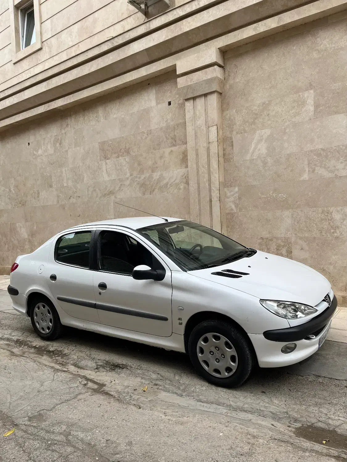 پژو 206 تیپ 5 - 1390