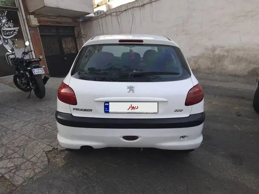 پژو 206 تیپ 5 - 1390