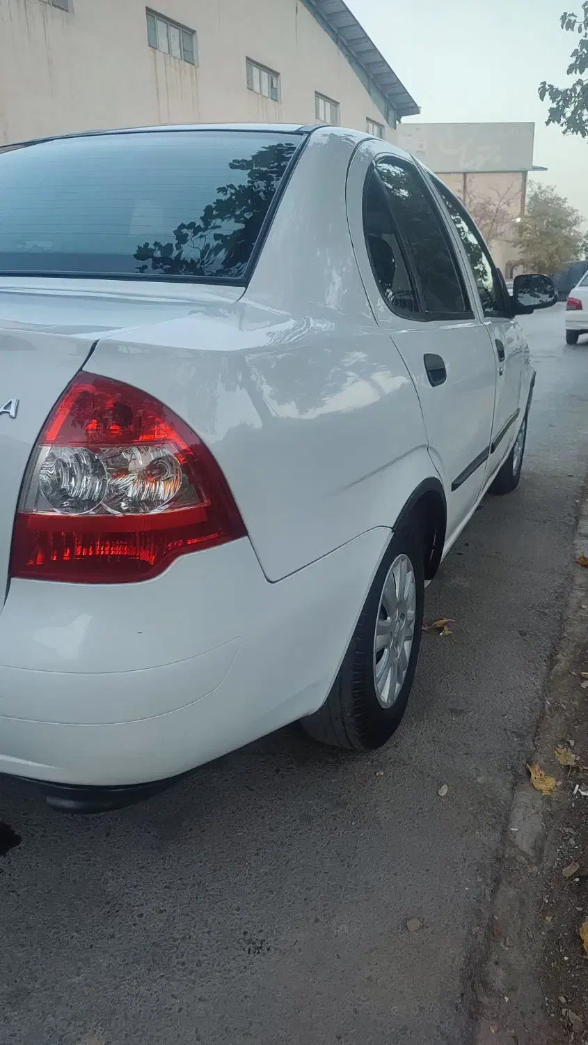 تیبا صندوق دار SX - 1401