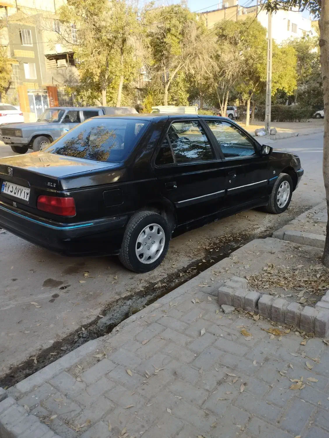 پژو پارس سال - 1382