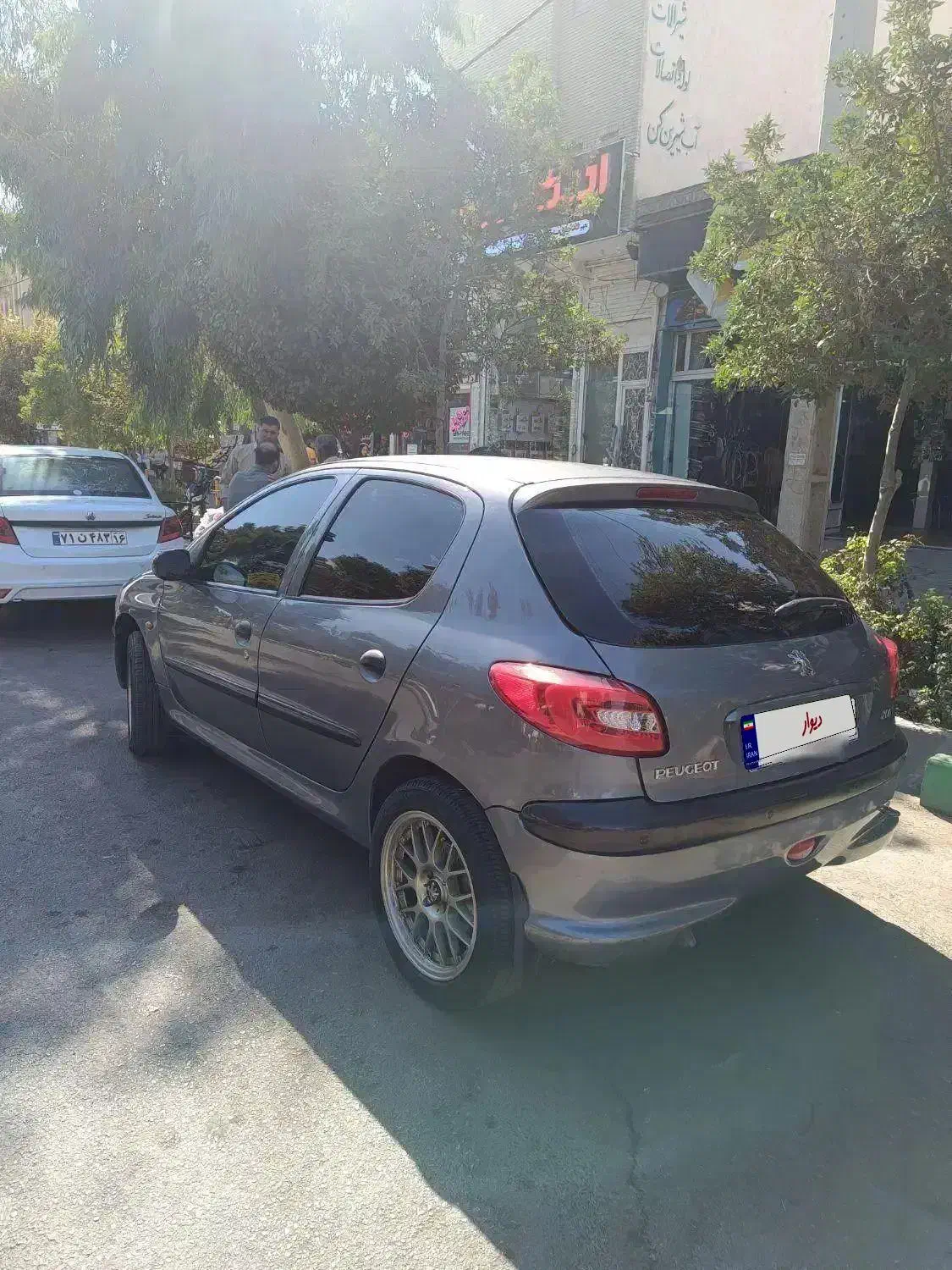 پژو 206 تیپ 3 - 1390