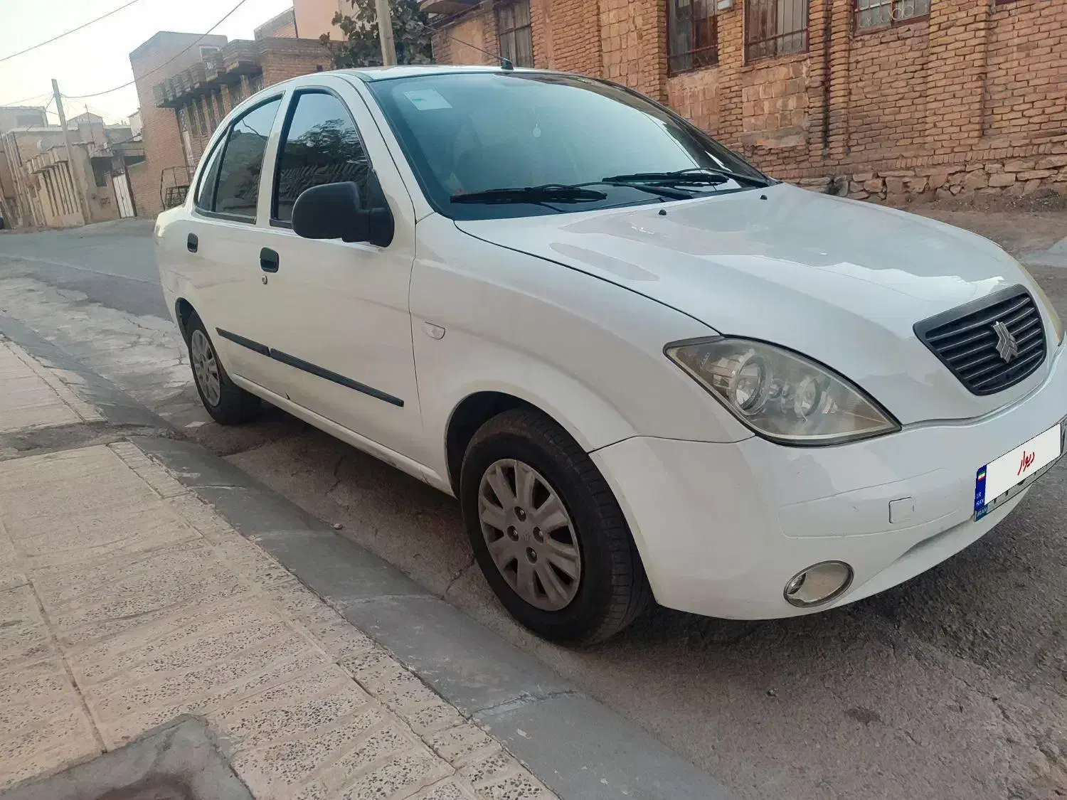 تیبا صندوق دار SX - 1399