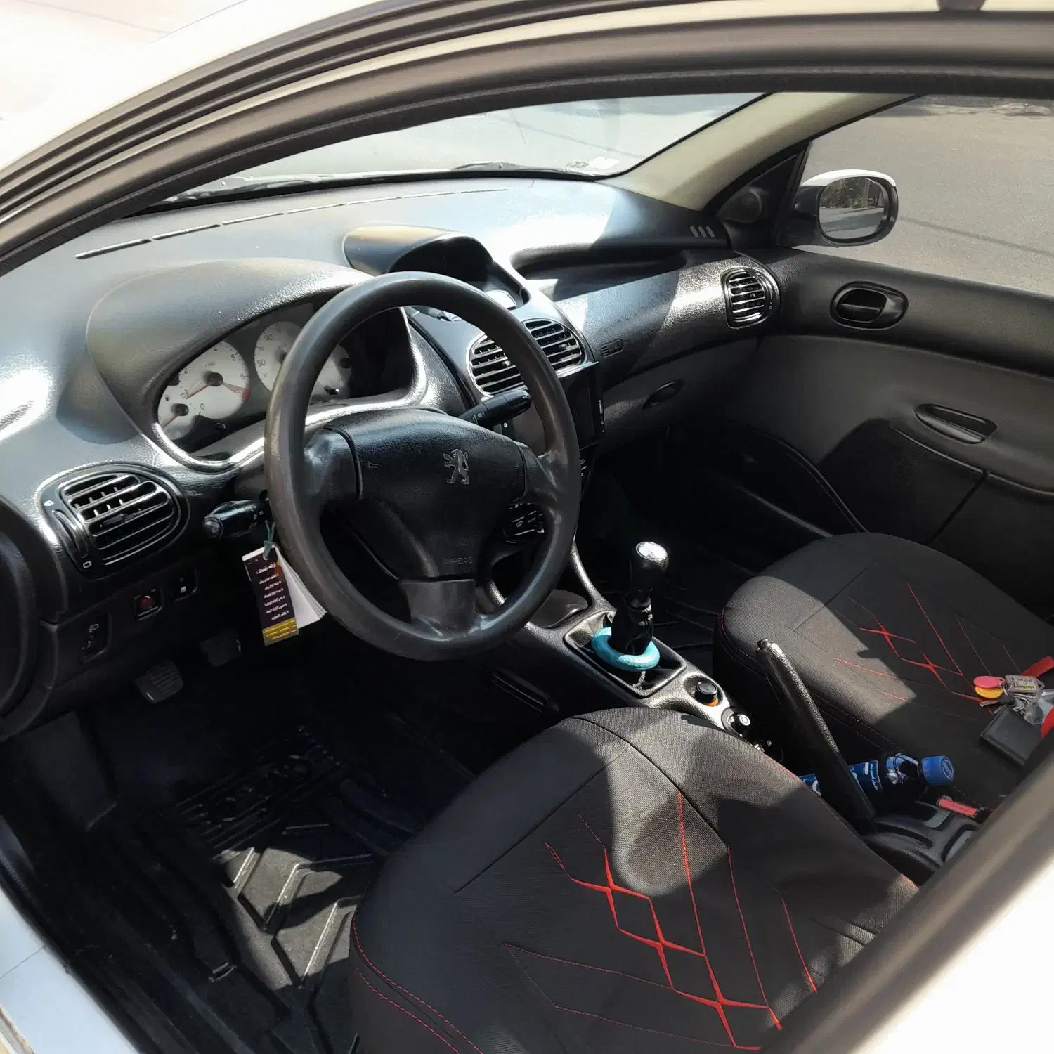 پژو ۲۰۶ صندوق دار v8 - 1398