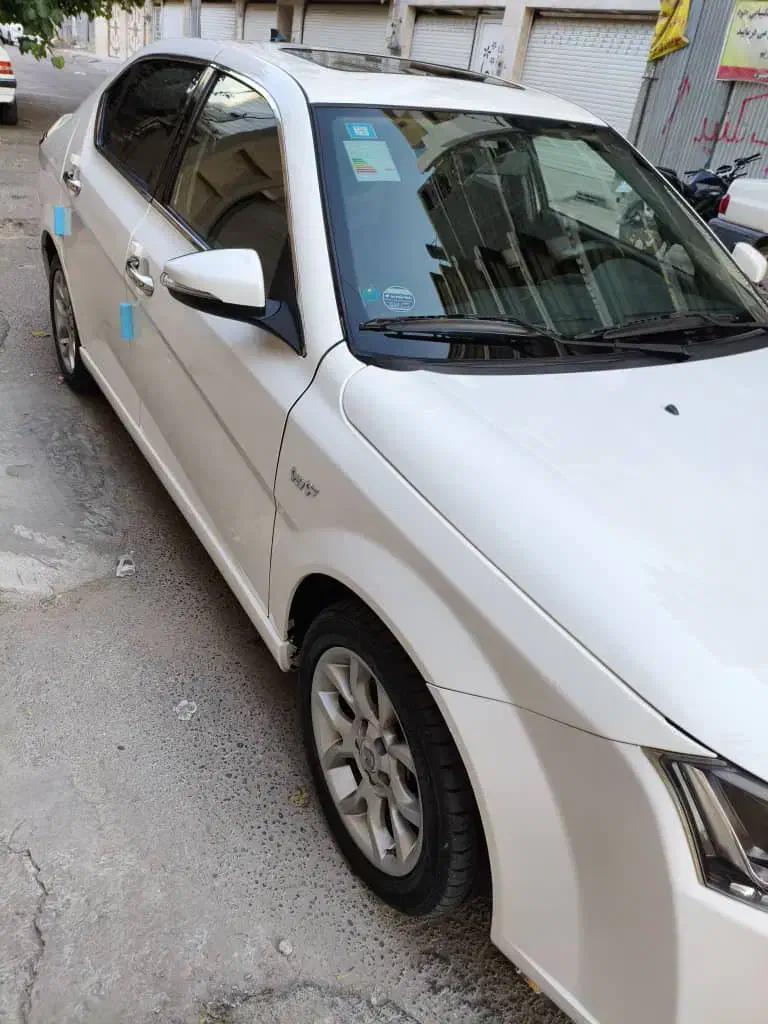 دنا پلاس توربو اتوماتیک - 1401