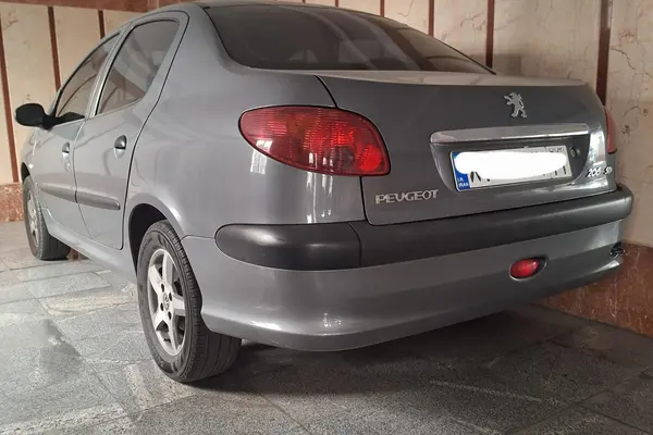 پژو ۲۰۶ صندوق دار v8 - 1399