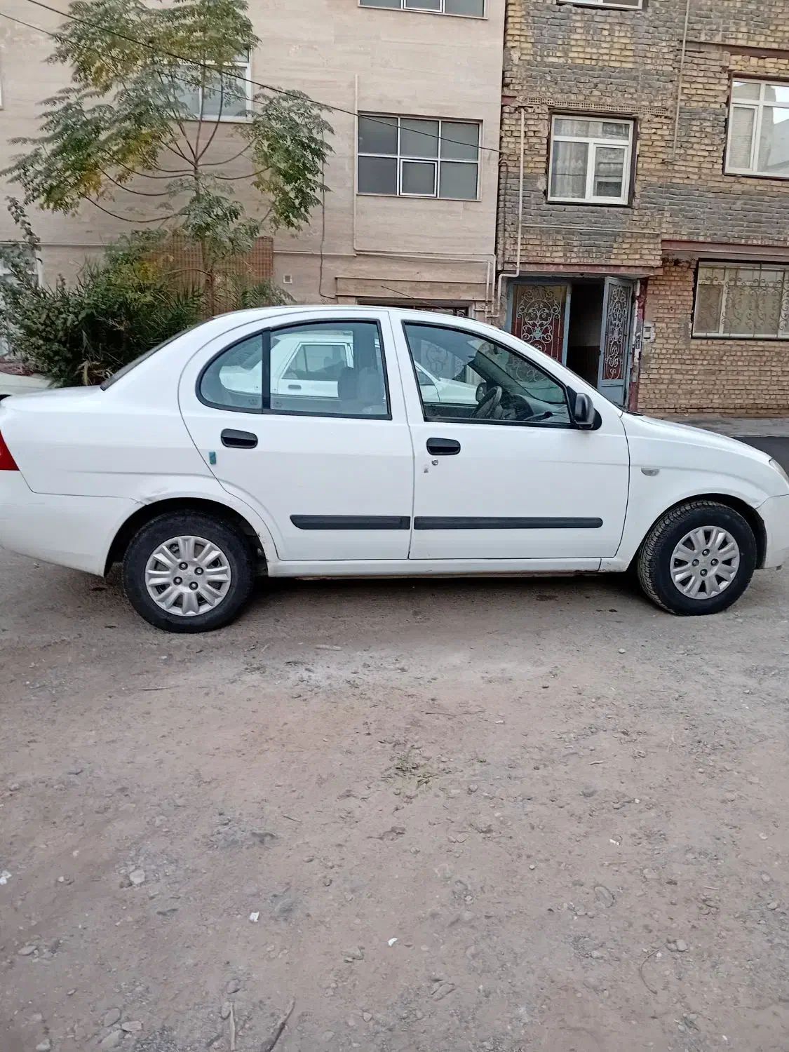 تیبا صندوق دار SX - 1393