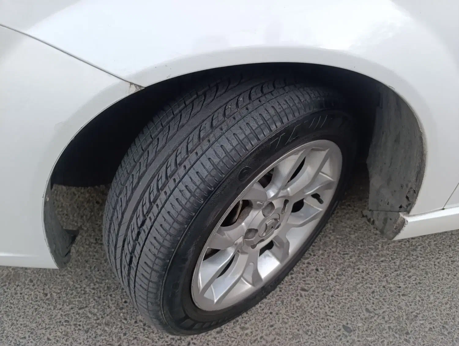 دنا پلاس توربو اتوماتیک - 1401