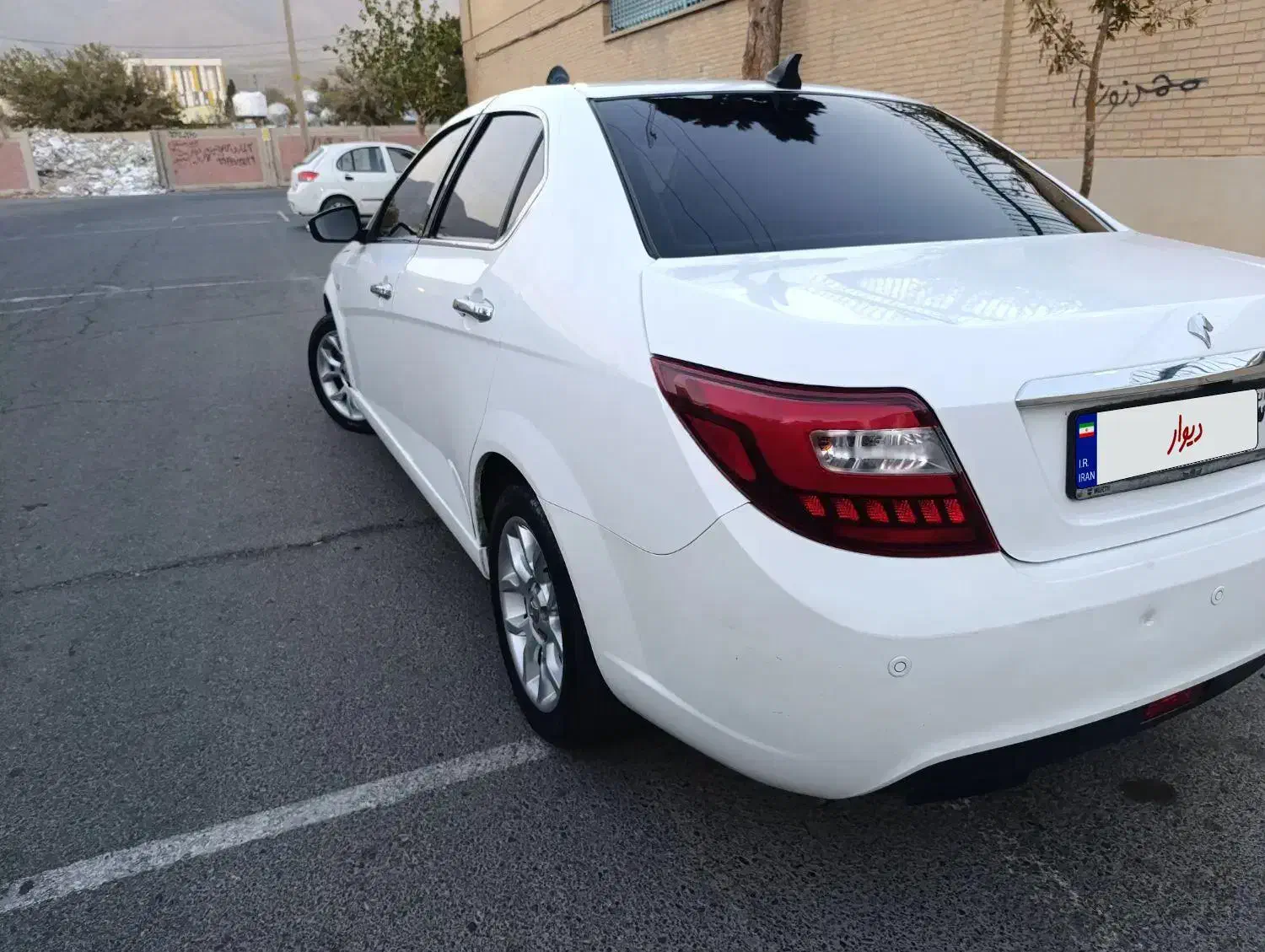 دنا پلاس توربو اتوماتیک - 1401