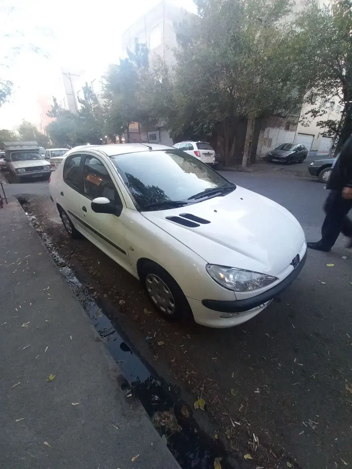 پژو ۲۰۶ صندوق دار v20 - 1389