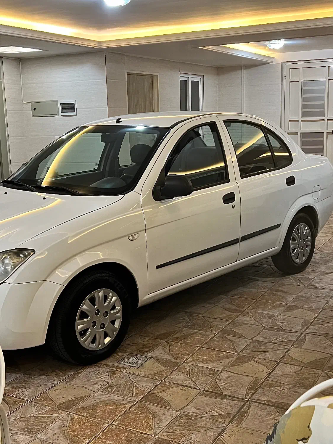 تیبا صندوق دار SX - 1398