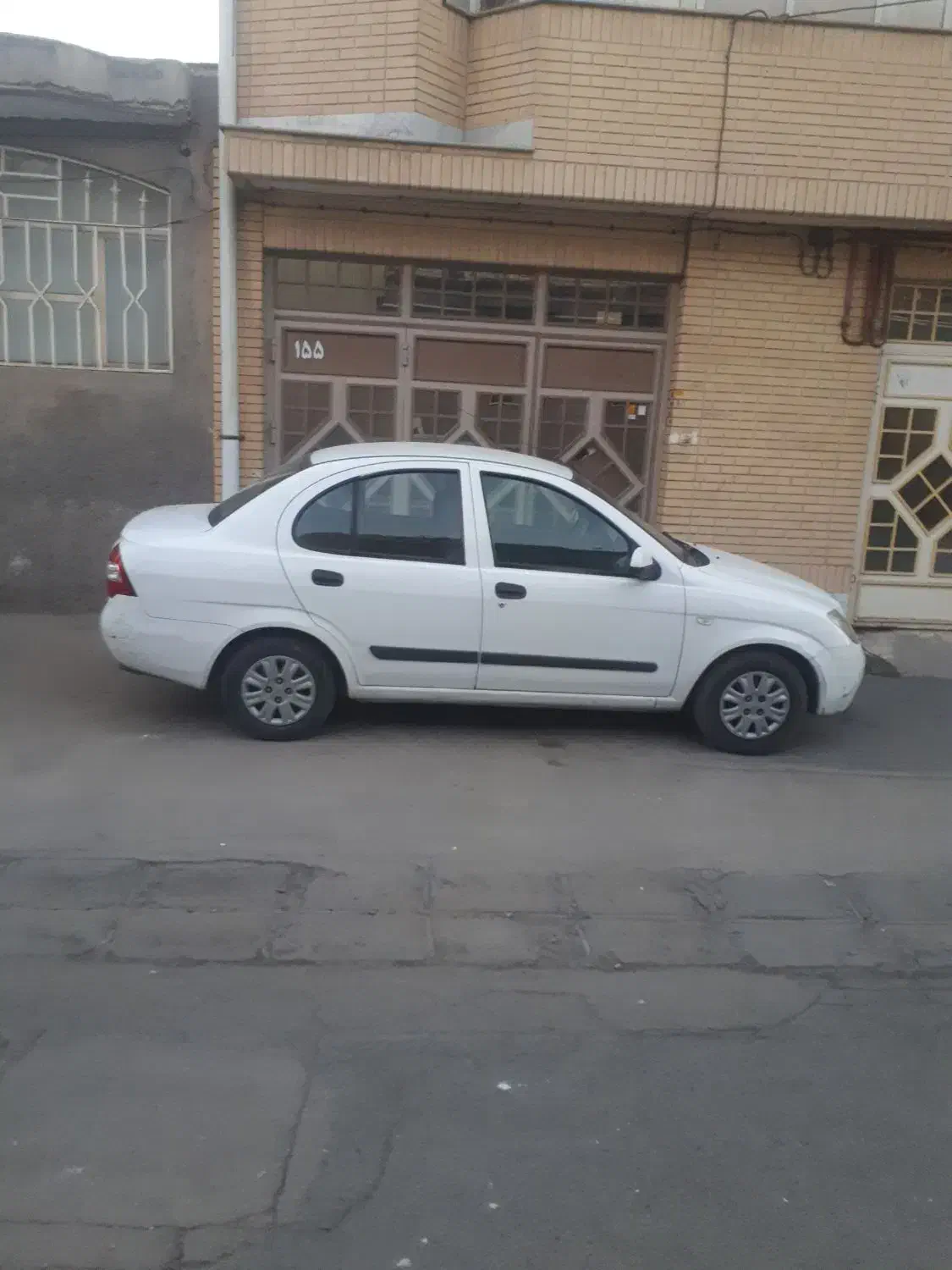 تیبا صندوق دار SX - 1391