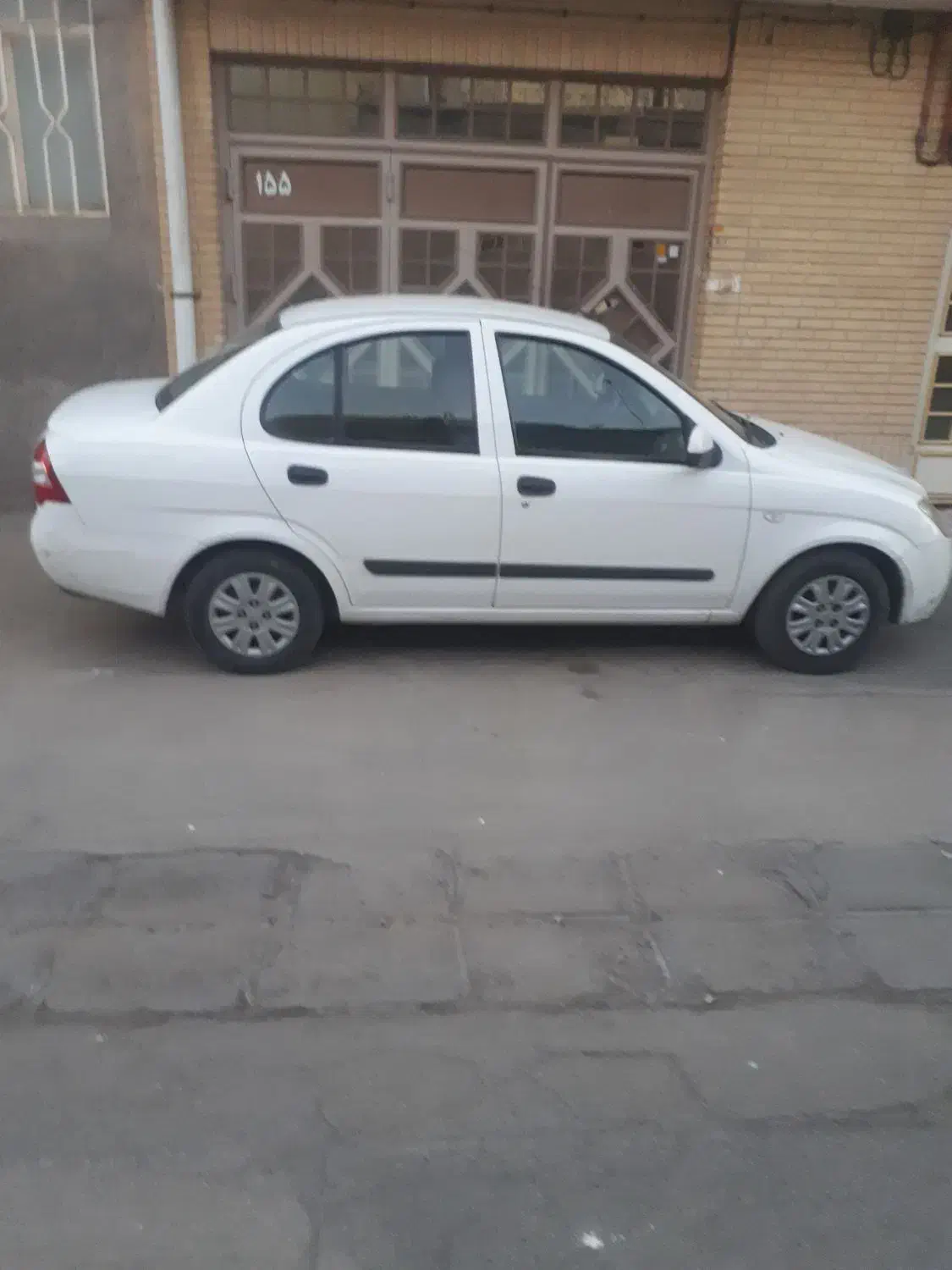 تیبا صندوق دار SX - 1391