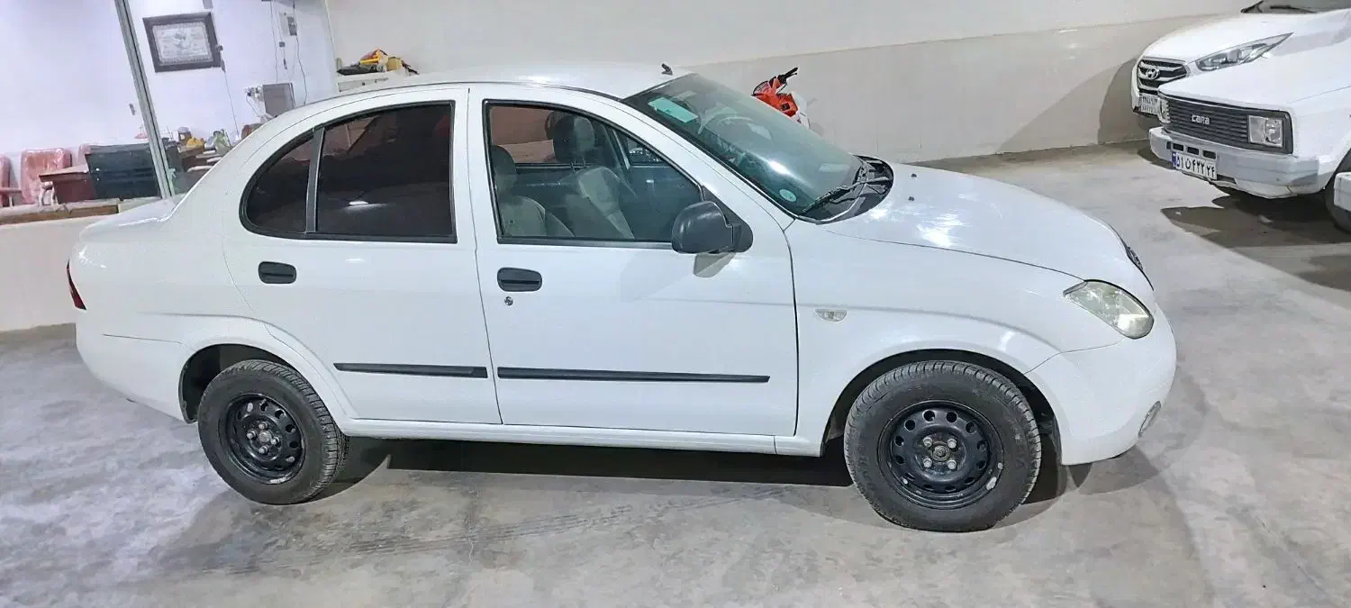 تیبا صندوق دار SX - 1400