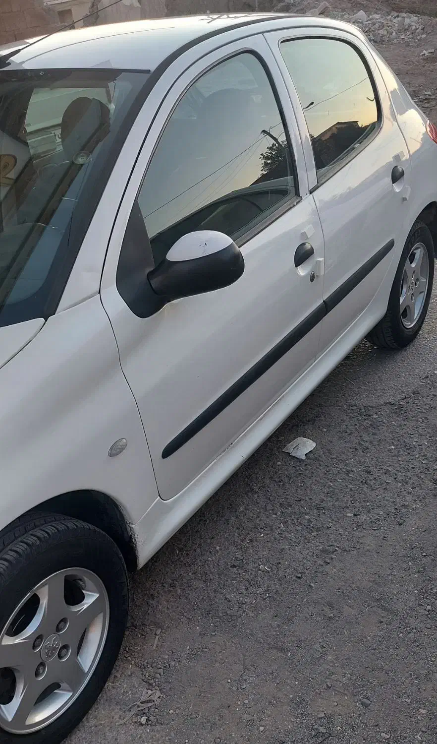 پژو 206 تیپ 3 - 1395