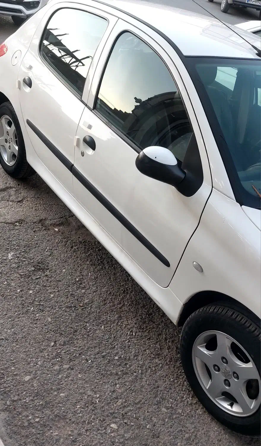 پژو 206 تیپ 3 - 1395