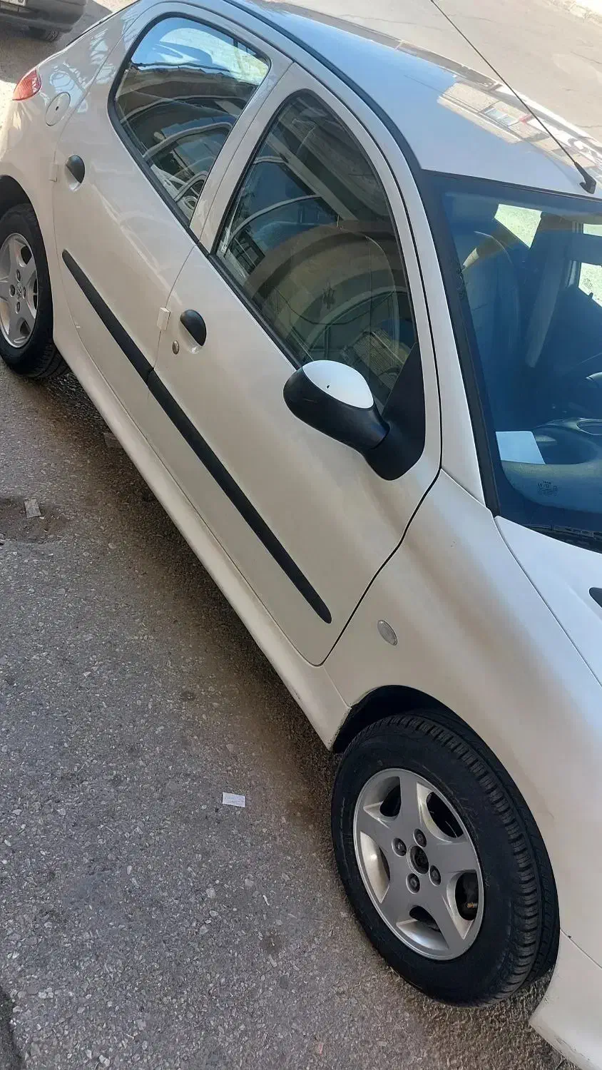 پژو 206 تیپ 3 - 1395