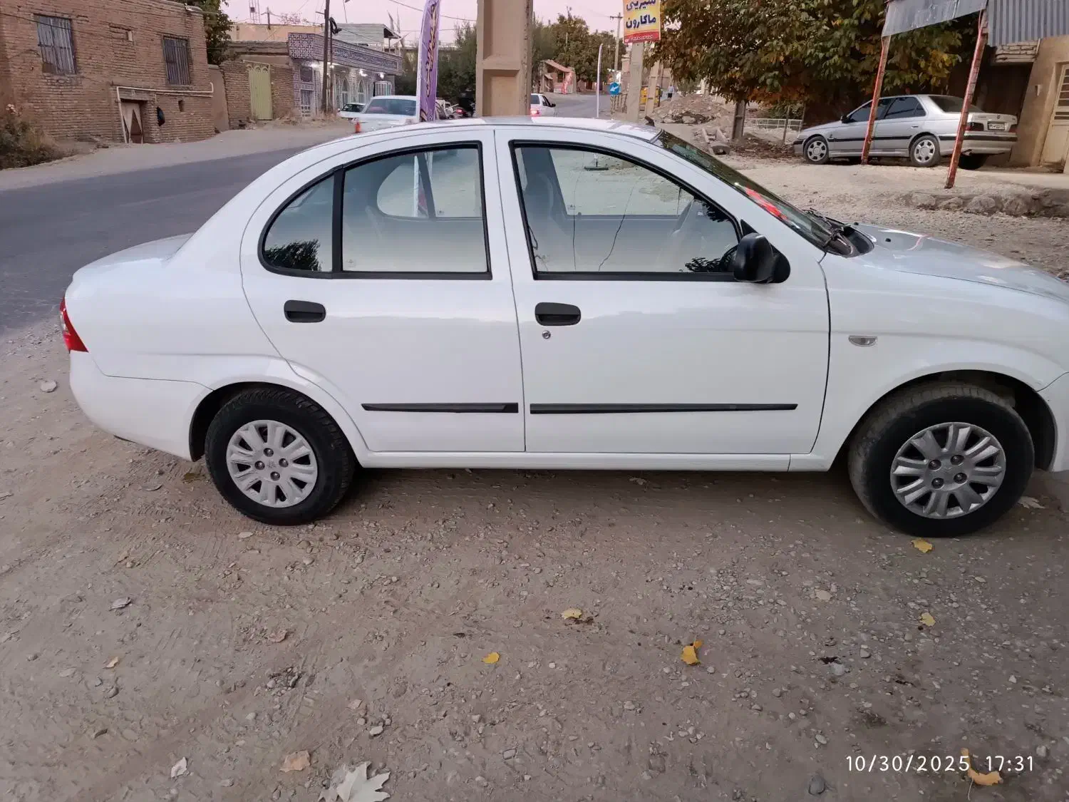 تیبا صندوق دار SX - 1399