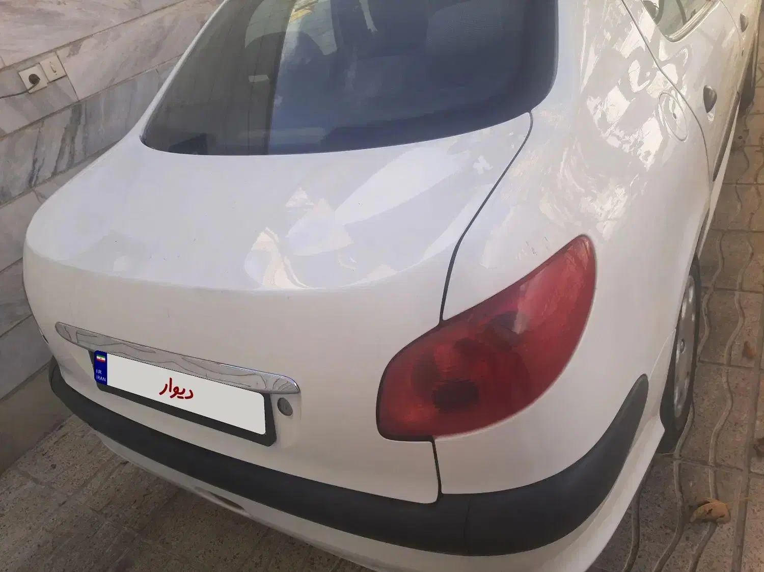 پژو ۲۰۶ صندوق دار v8 - 1395