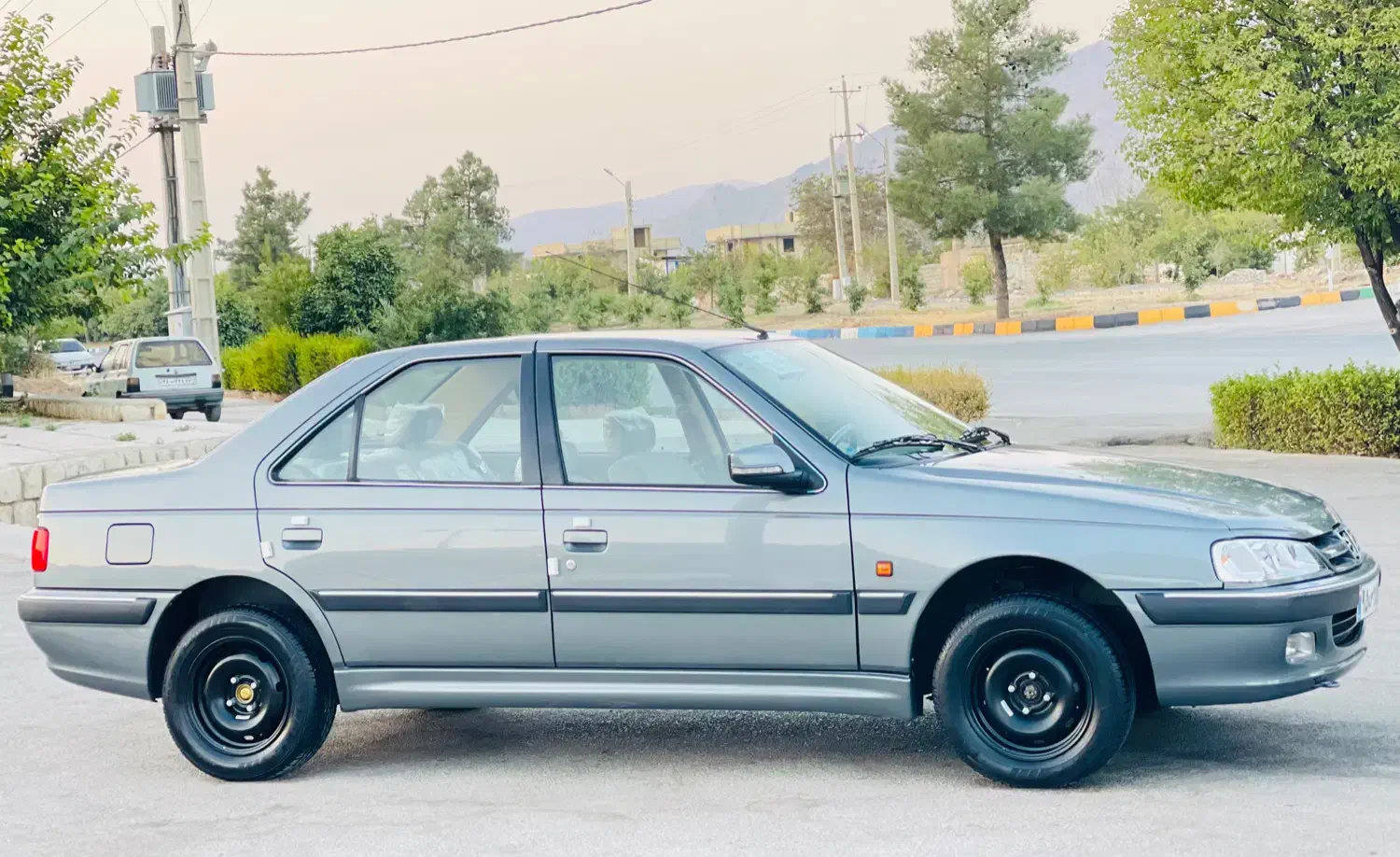 پژو پارس سال - 1389