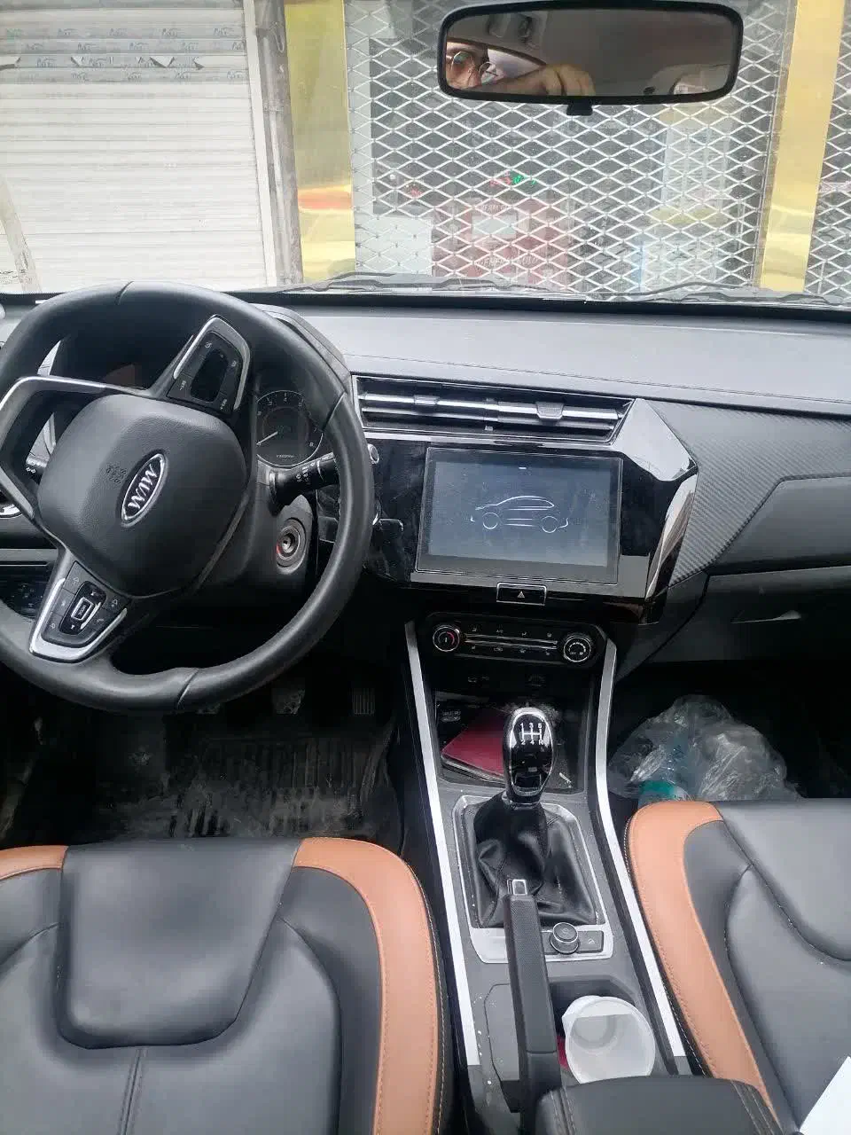 ام وی ام X22 پرو دنده‌ای - 1402