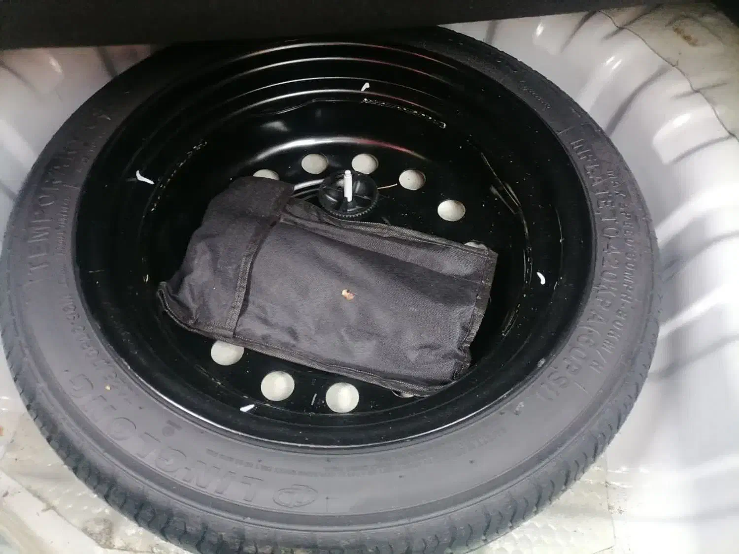 ام وی ام X22 پرو دنده‌ای - 1402