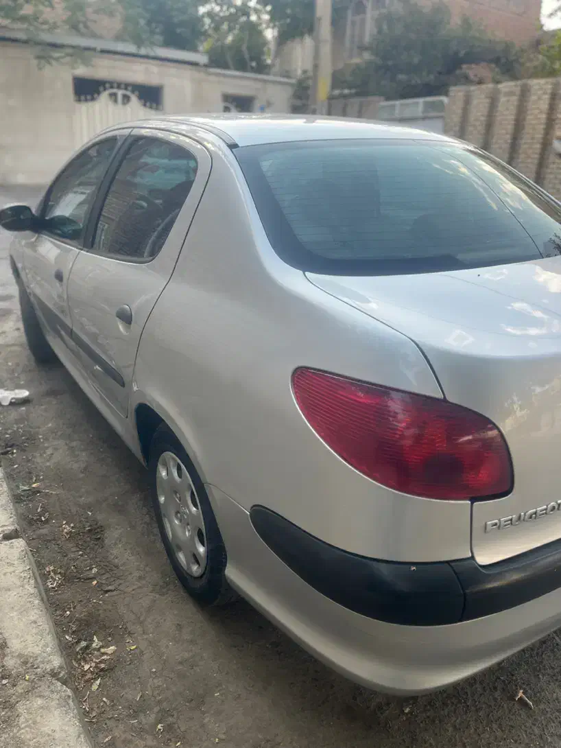 پژو 206 تیپ 5 - 1390