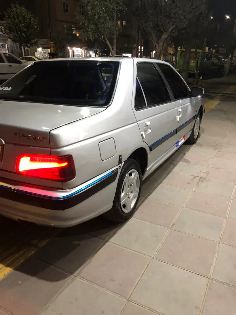 پژو پارس سال - 1385