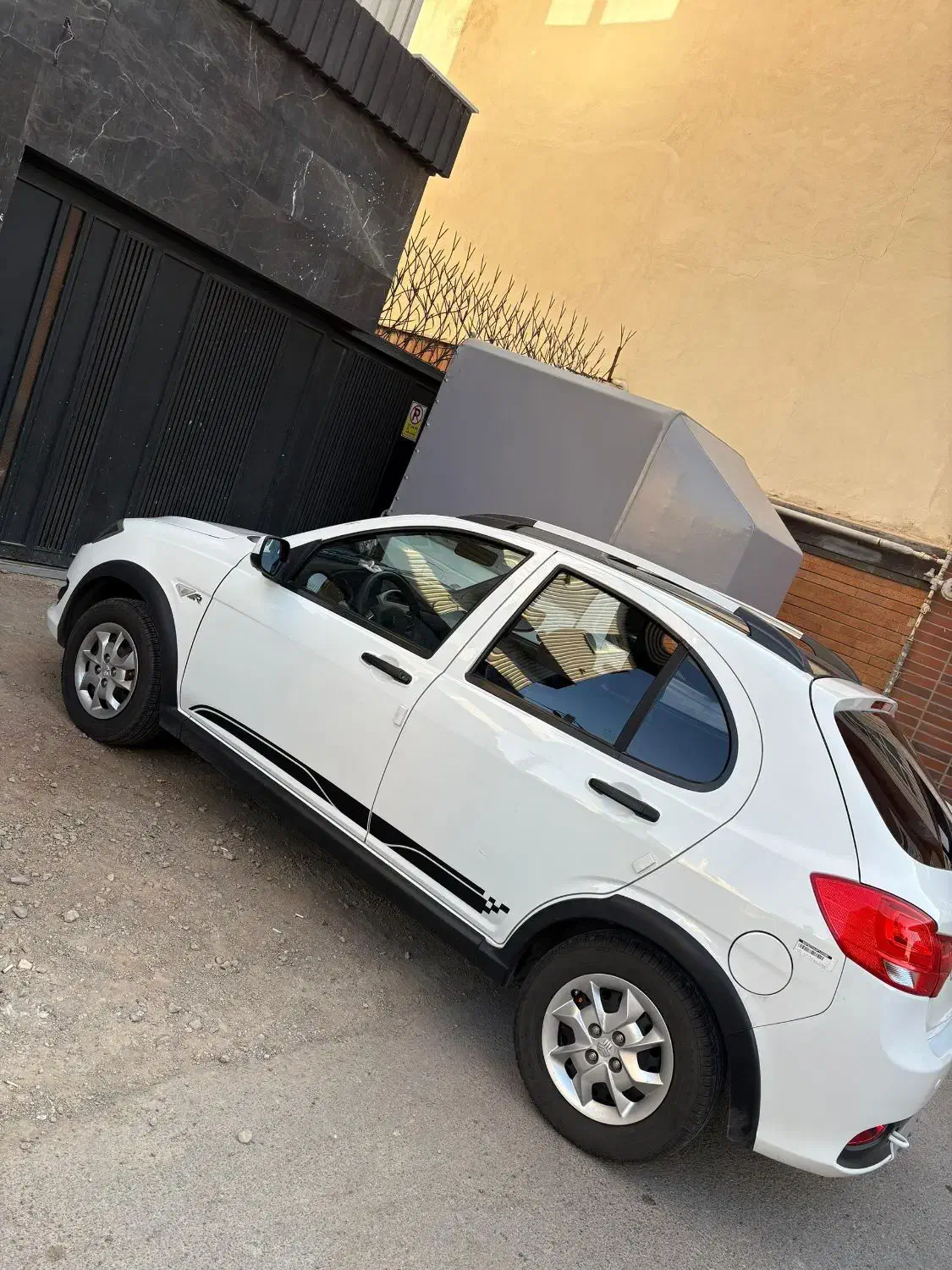 کوییک R دنده‌ای - 1403