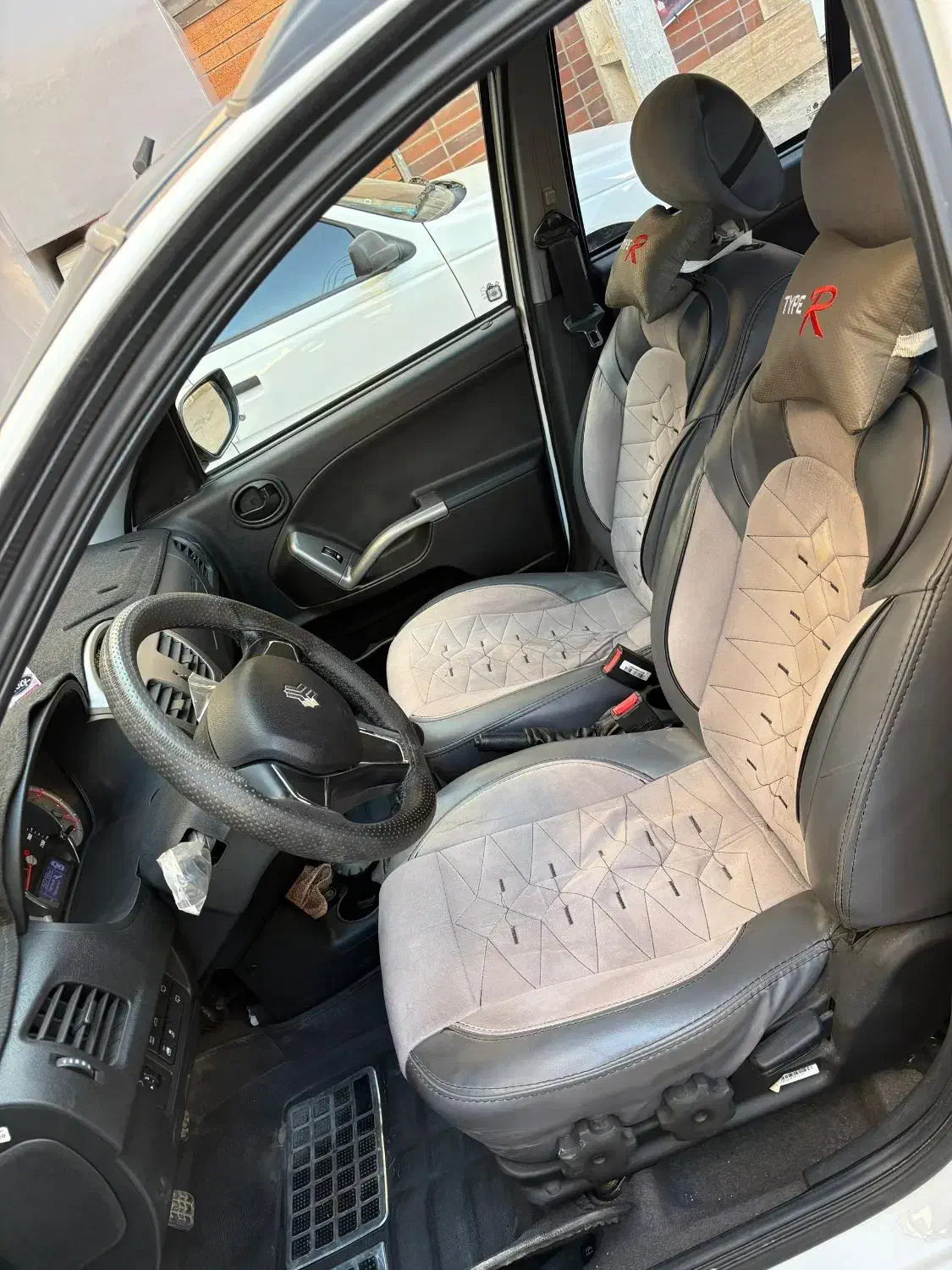 کوییک R دنده‌ای - 1403