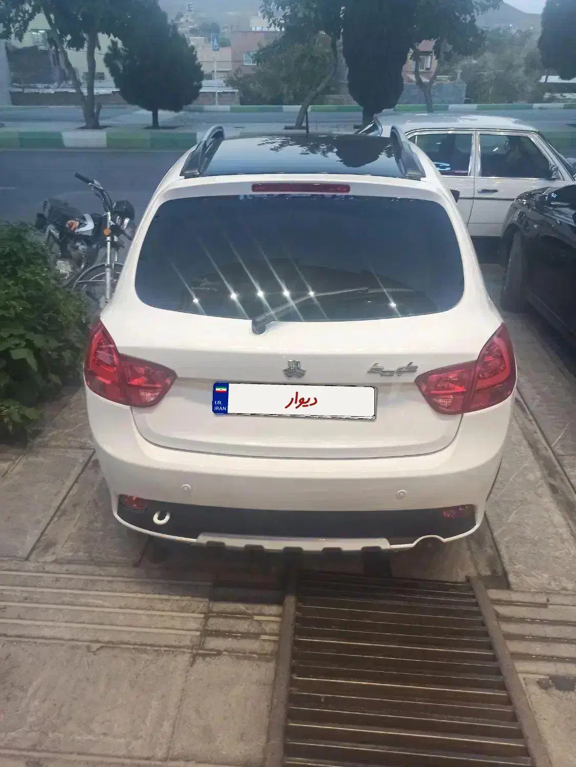 کوییک R دنده‌ای - 1402