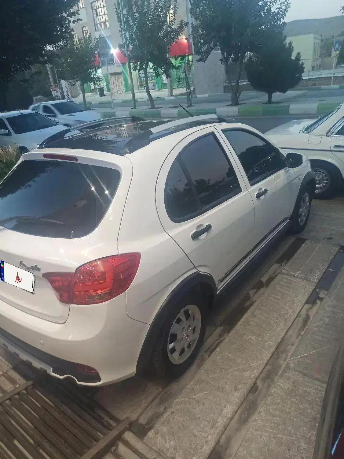 کوییک R دنده‌ای - 1402