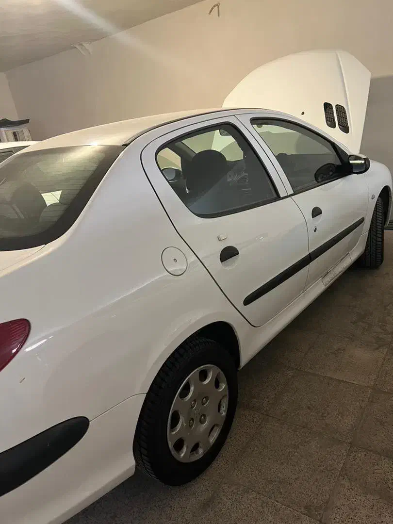 پژو ۲۰۶ صندوق دار v8 - 1398