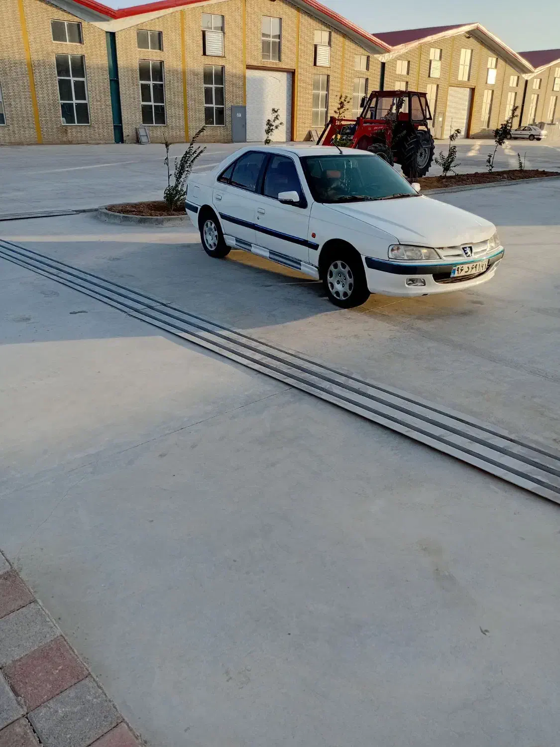 خودرو پژو، پارس آگهی ann_20936324