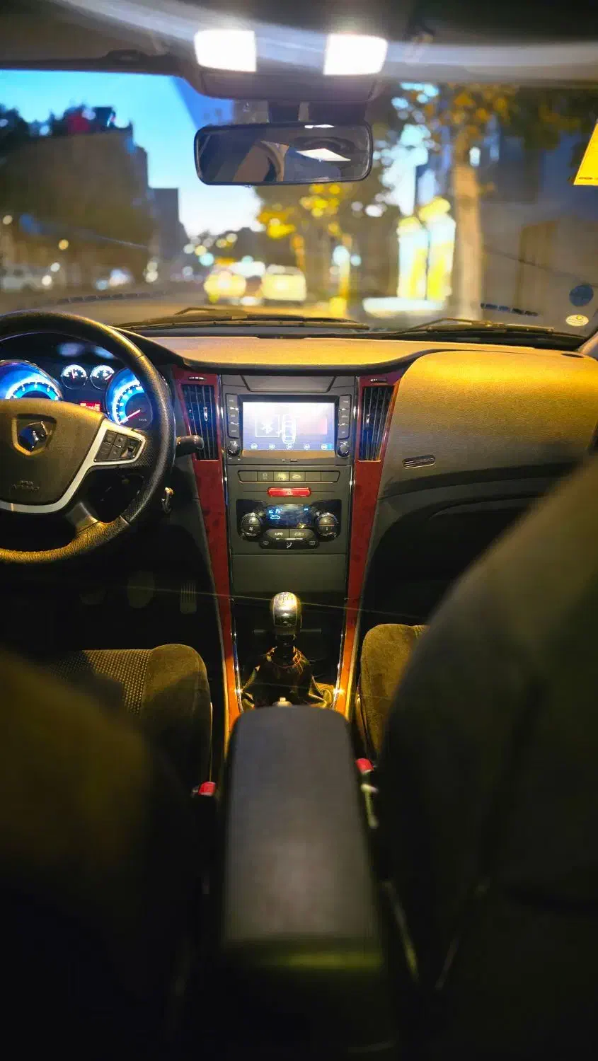 دنا پلاس توربو 6 دنده - 1402