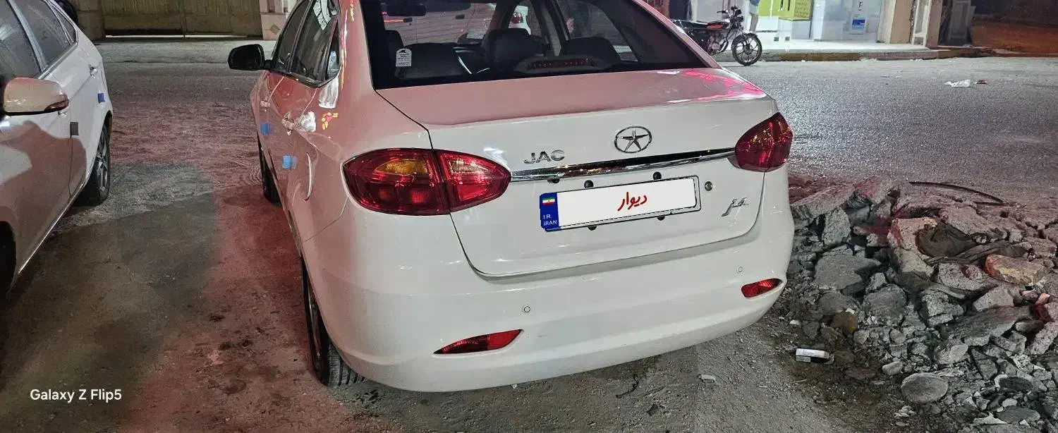جک J4 اتوماتیک ساده - 1401