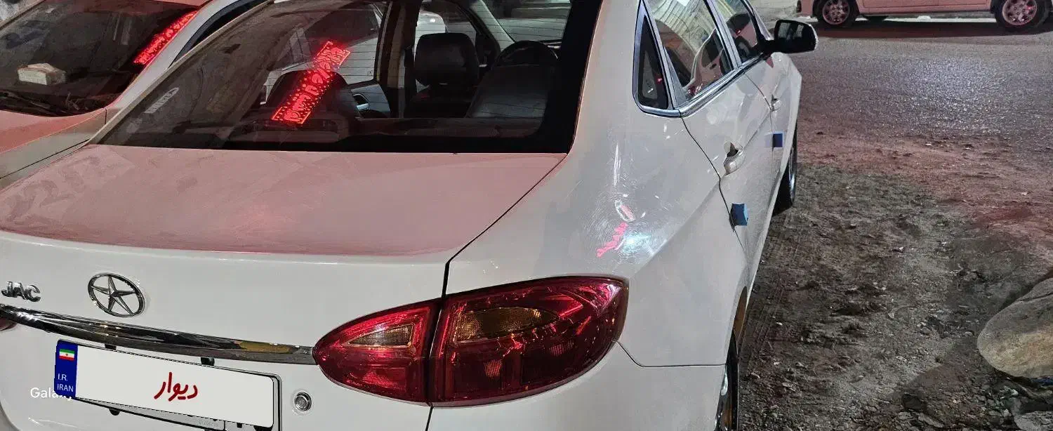 جک J4 اتوماتیک ساده - 1401