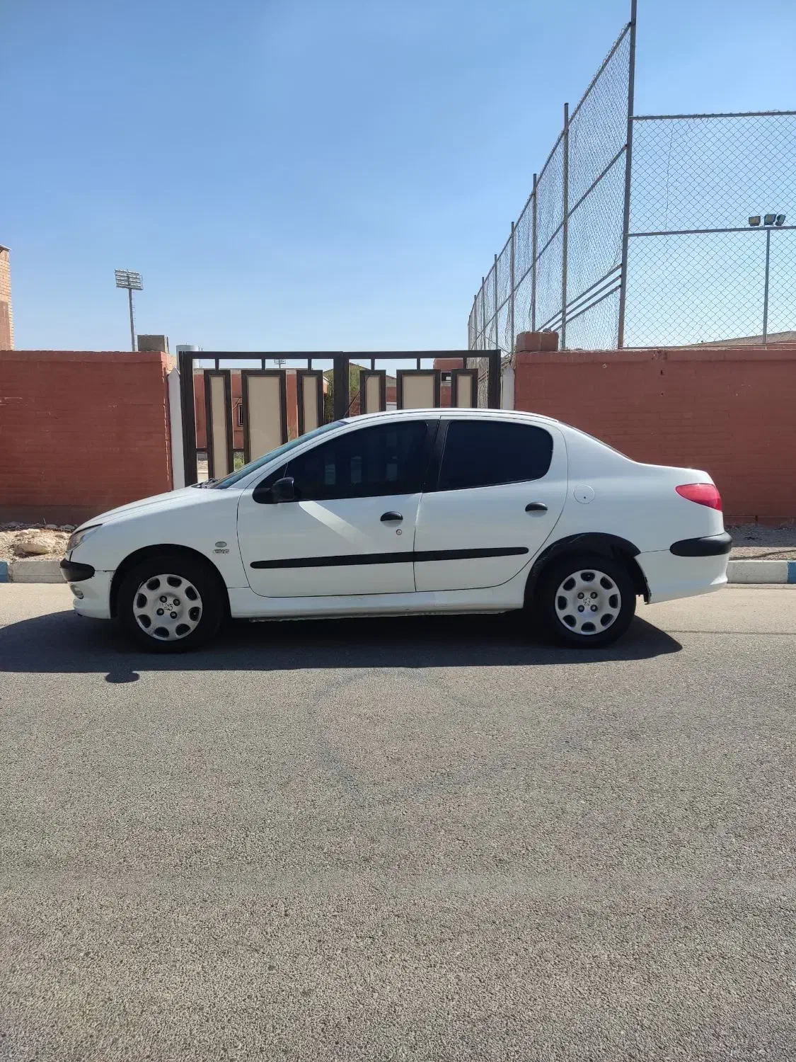 پژو ۲۰۶ صندوق دار v8 - 1389