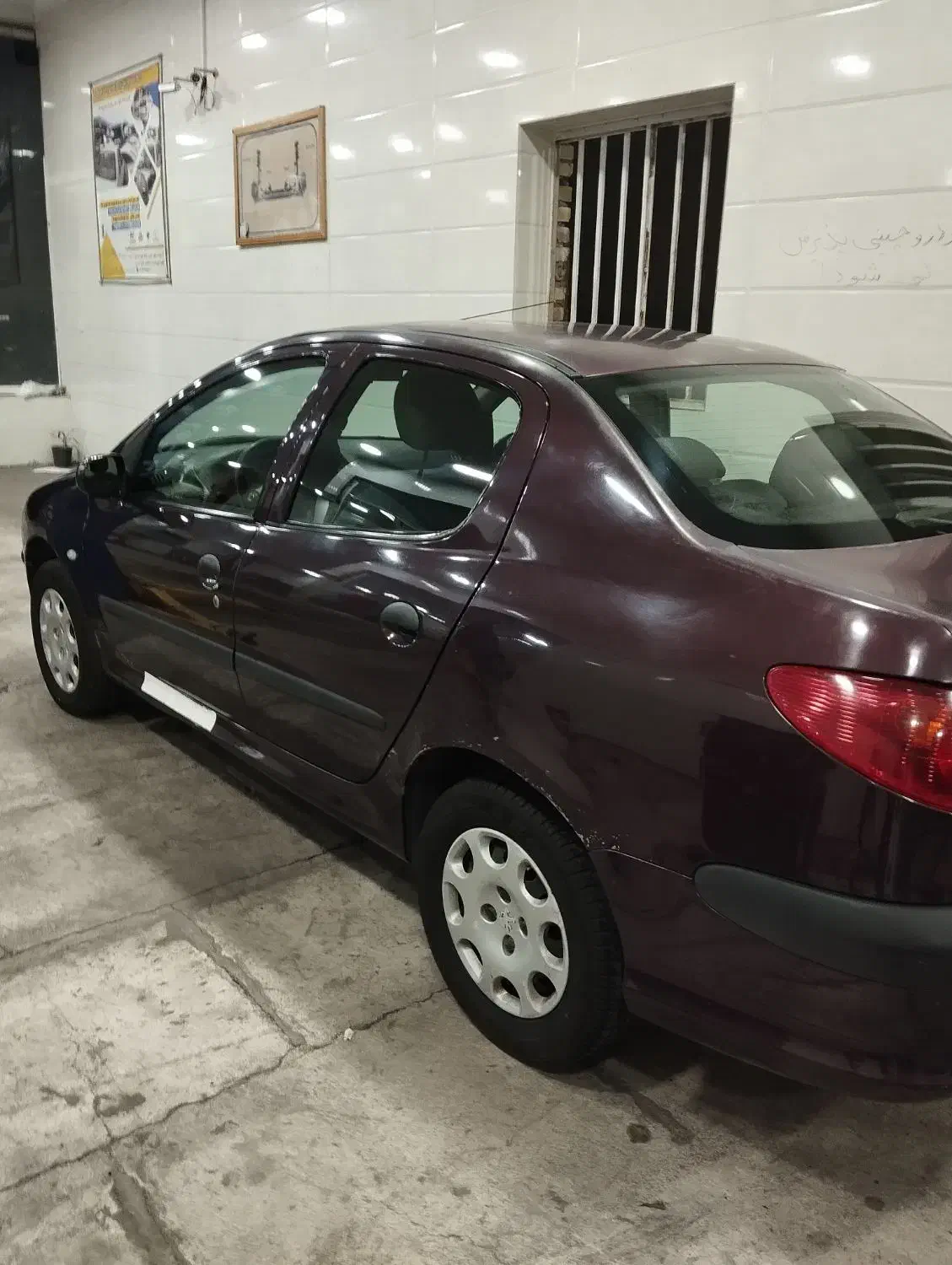 پژو ۲۰۶ صندوق دار v8 - 1390