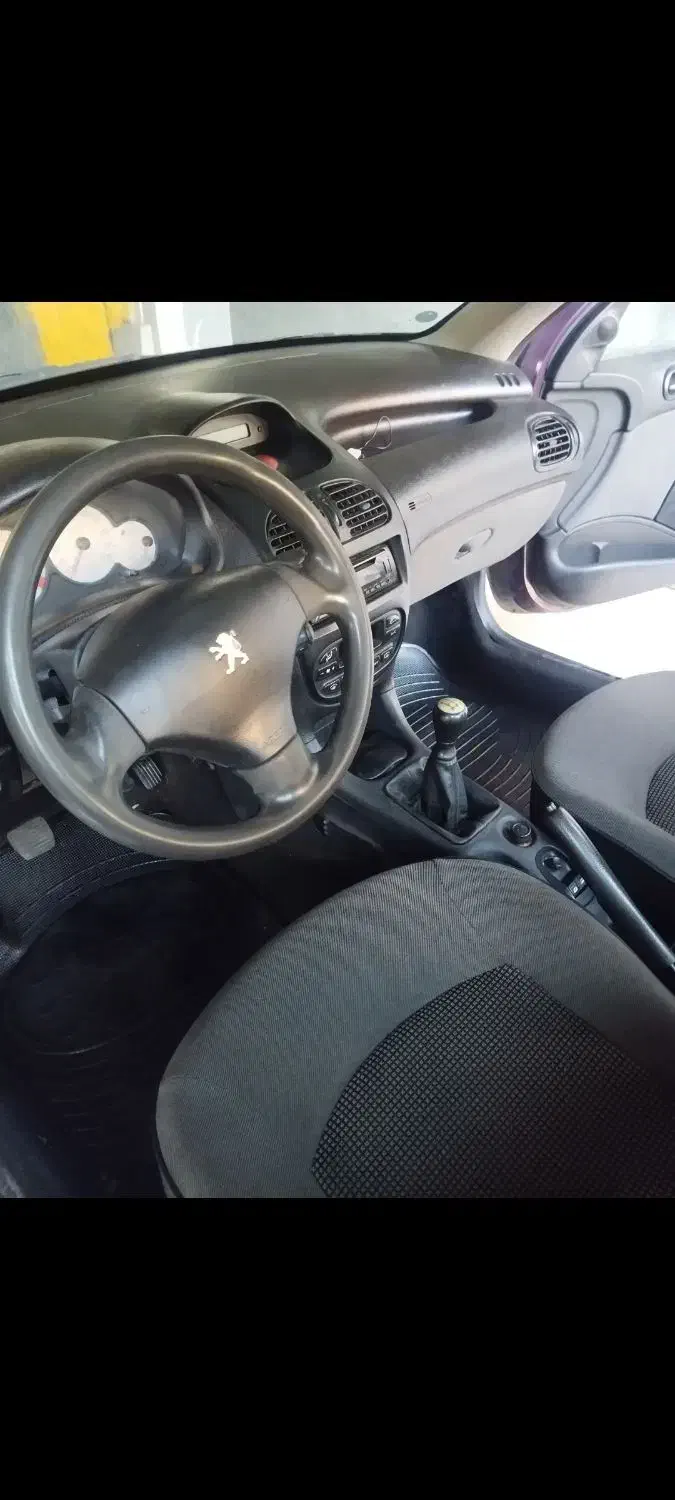 پژو ۲۰۶ صندوق دار v8 - 1390