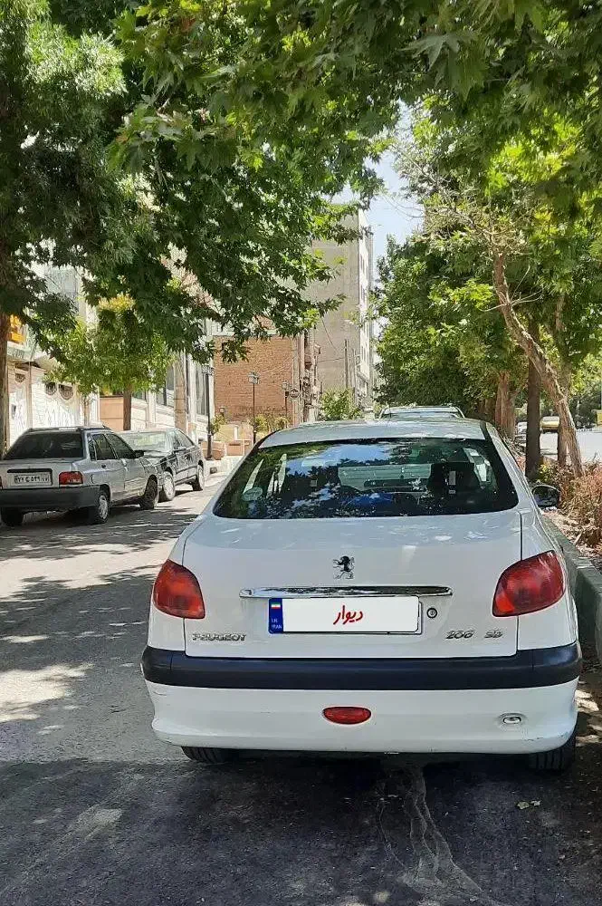 پژو ۲۰۶ صندوق دار v8 - 1399