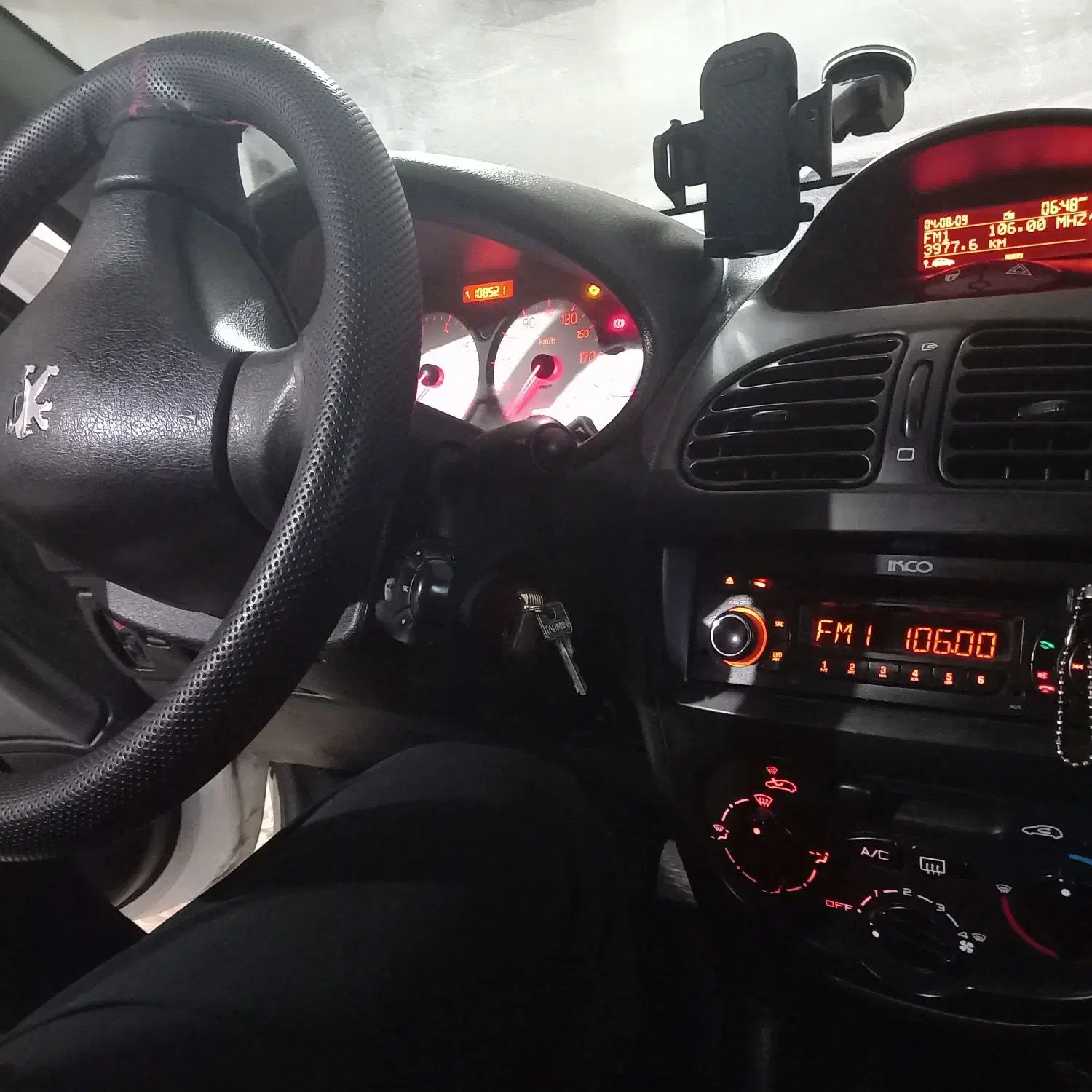 پژو 206 تیپ 2 - 1398