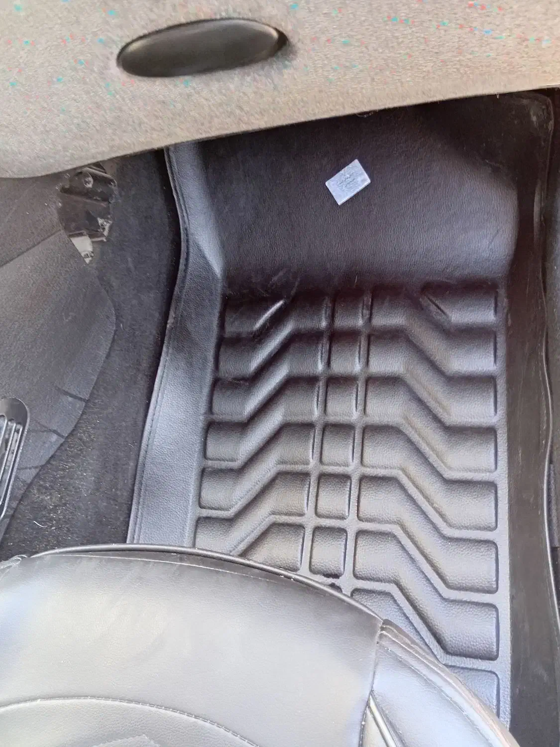 پژو ۲۰۶ صندوق دار v20 - 1388