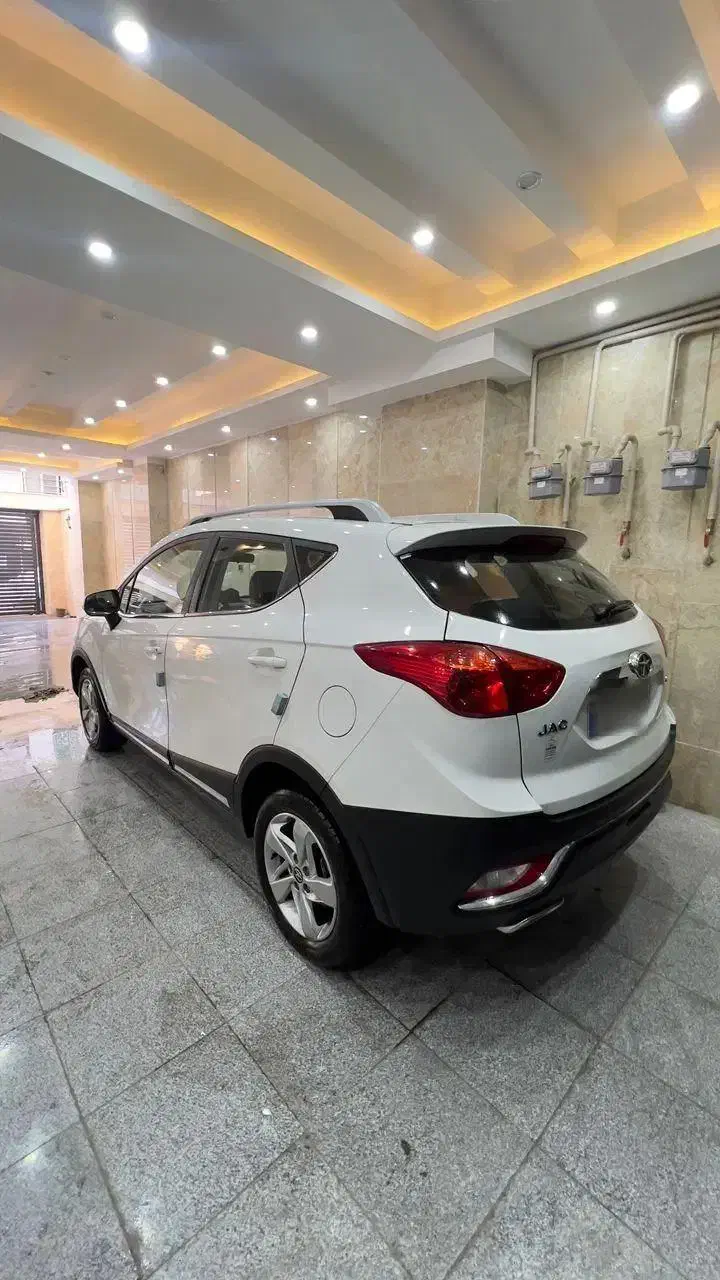 جک S3 اتوماتیک - 1402