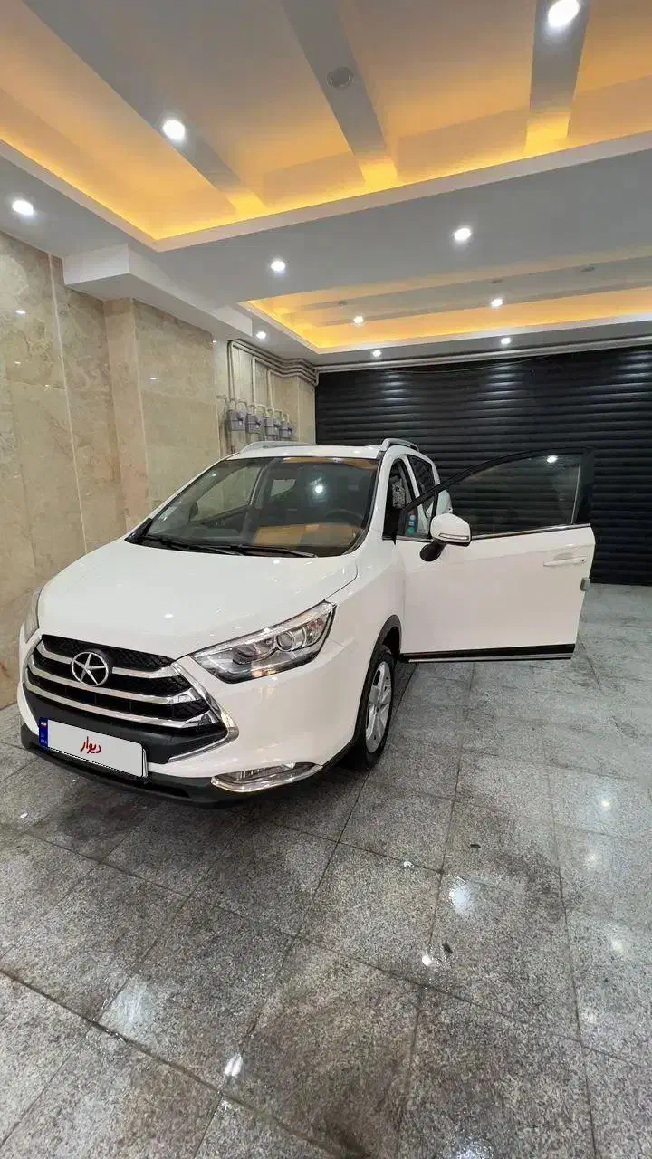 جک S3 اتوماتیک - 1402