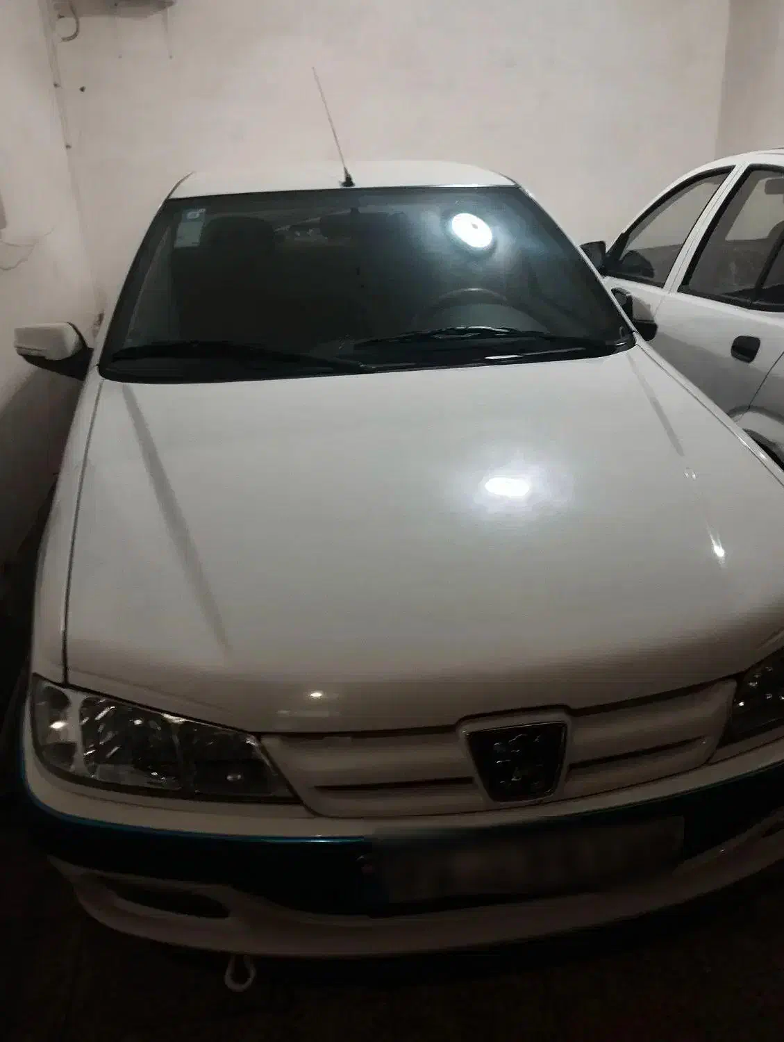 پژو پارس XU7P - 1402