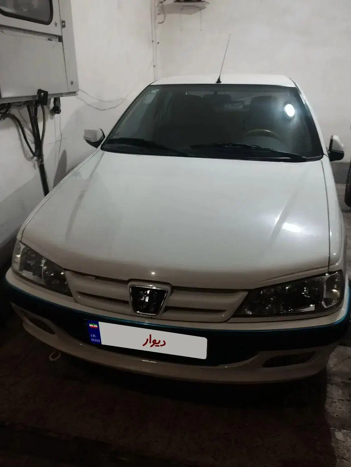 پژو پارس XU7P - 1402