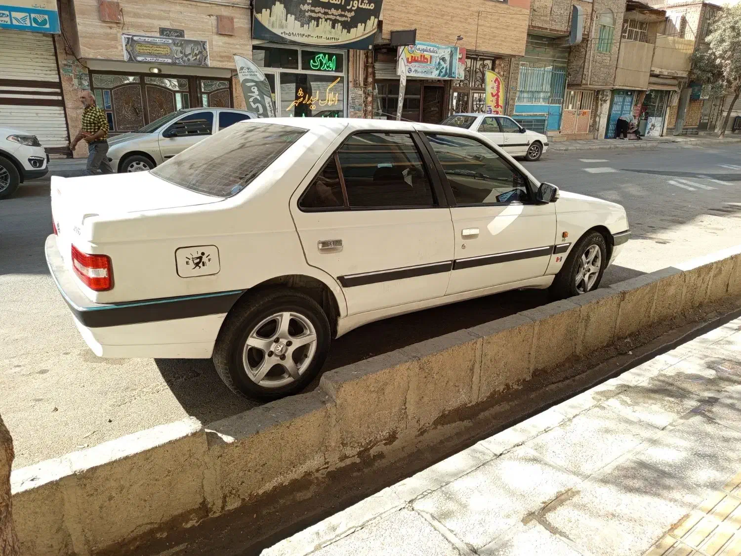 پژو 405 SLX بنزینی  XU7 - 1389