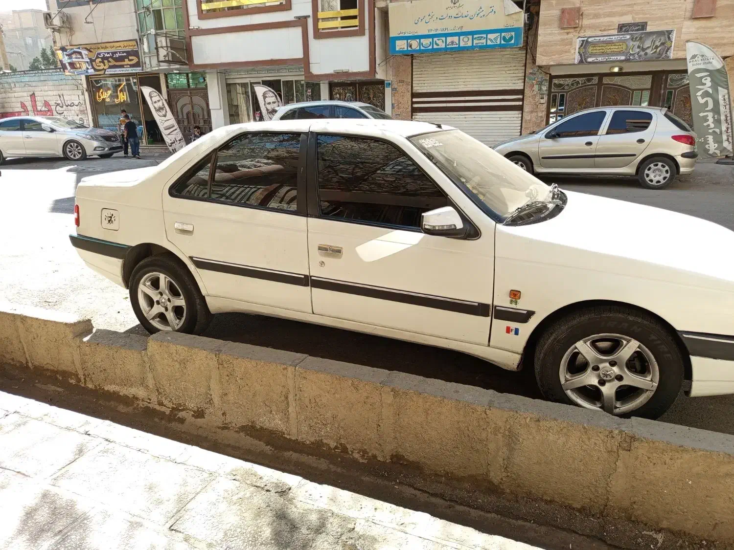 پژو 405 SLX بنزینی  XU7 - 1389