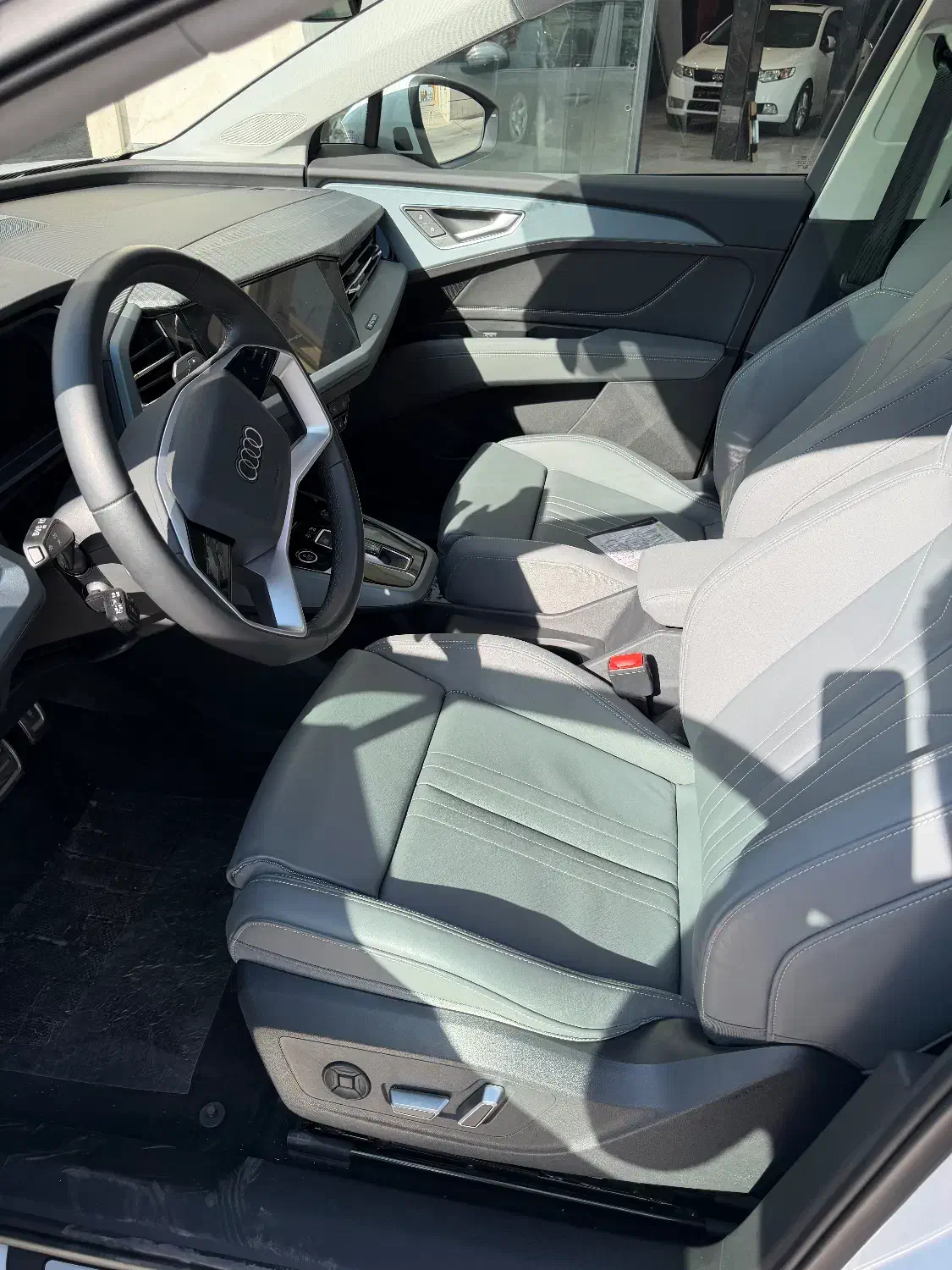 آئودی الکتریکی Q5 ۴۰ - 2024